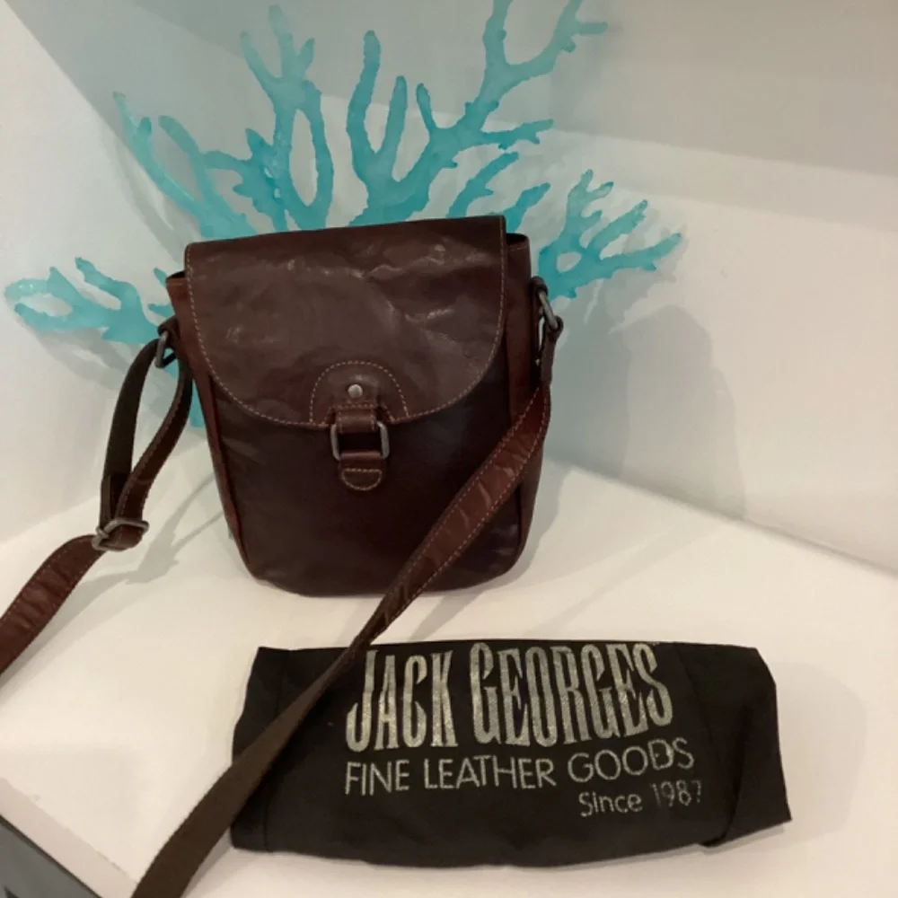 NWT JACK GEORGES BROWN GENUINE LEATHER CROSS SHOULDER MESSENGER BAG